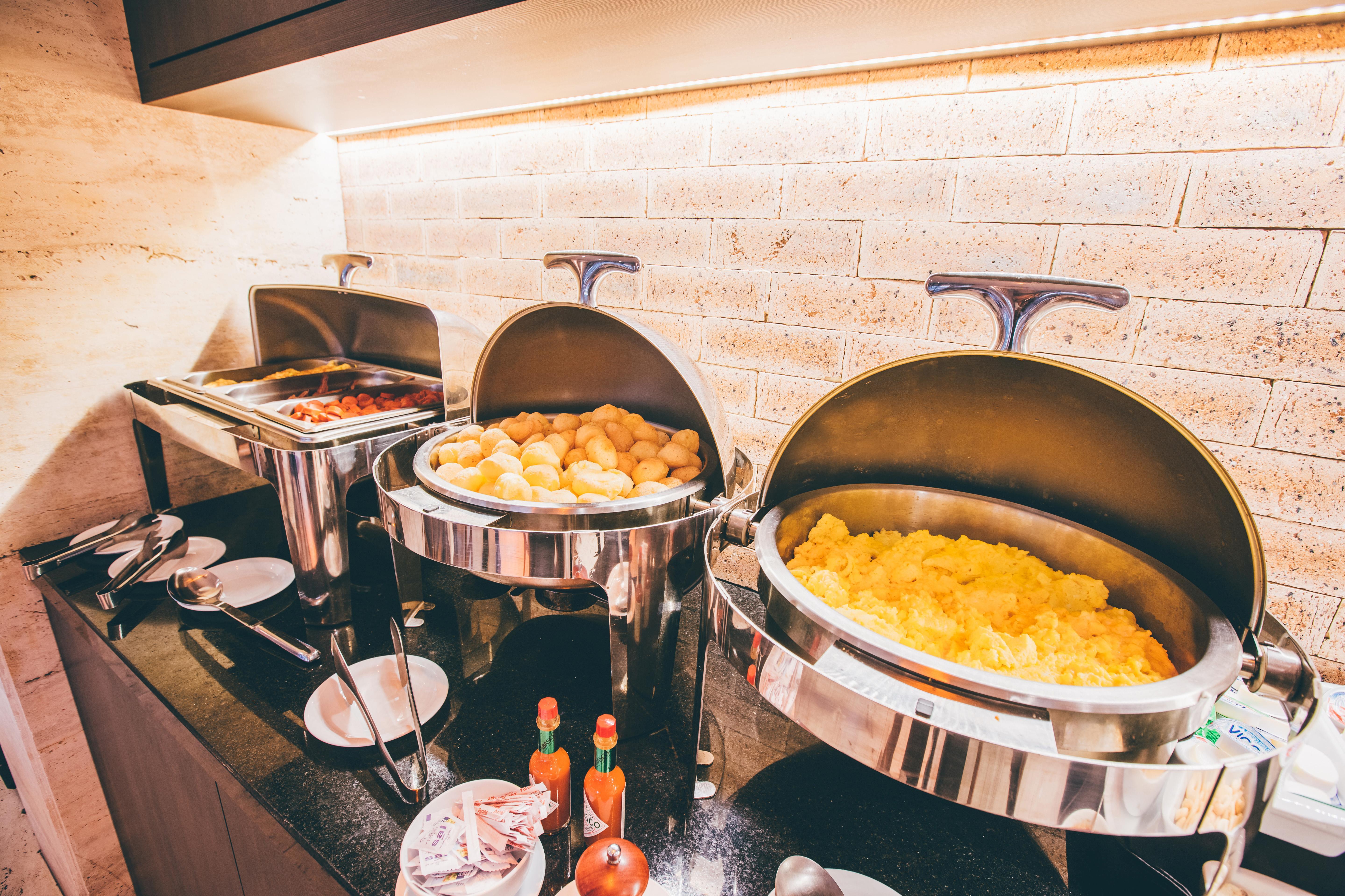 Cullinan Hplus Premium Brasilia Exterior foto Chafing dishes